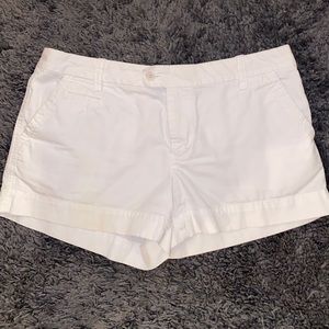 Vineyard Vines White Shorts